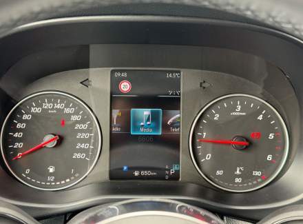 Mercedes-Benz - Vito