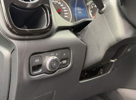 Mercedes-Benz - Vito