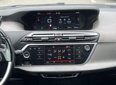 Citroën - C4