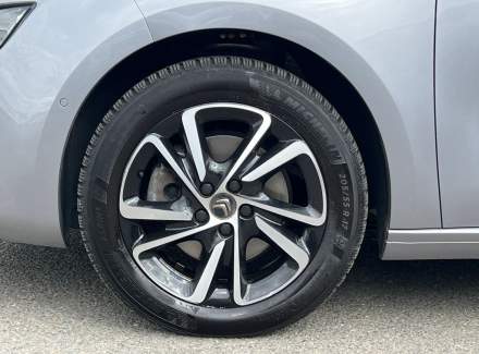 Citroën - C4
