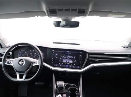 Volkswagen - Touareg