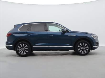 Volkswagen - Touareg