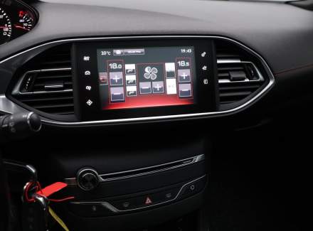 Peugeot - 308