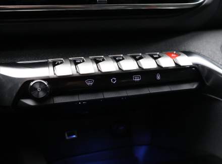 Peugeot - 5008