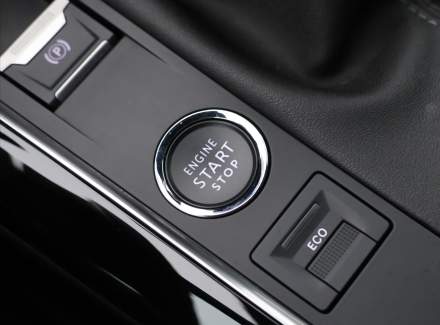 Peugeot - 5008