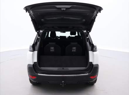 Peugeot - 5008
