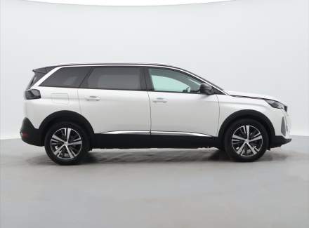 Peugeot - 5008