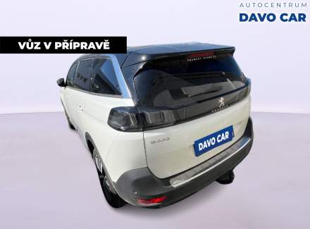 Peugeot - 5008