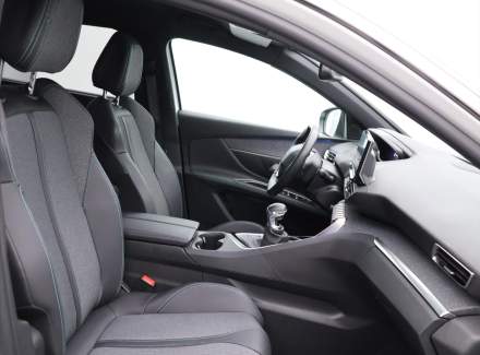 Peugeot - 5008