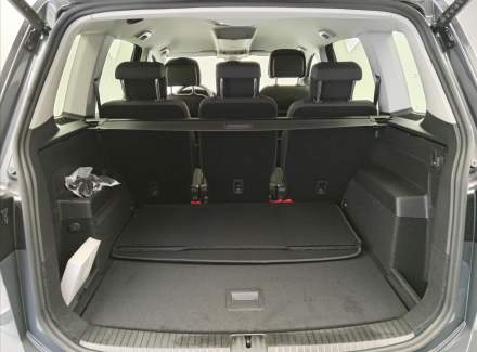 Volkswagen - Touran