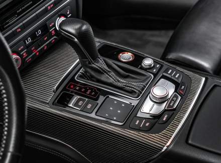 Audi - A6