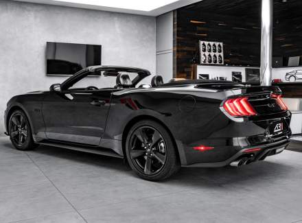 Ford - Mustang