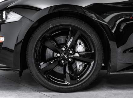 Ford - Mustang