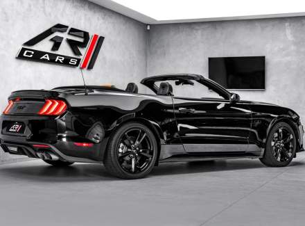 Ford - Mustang