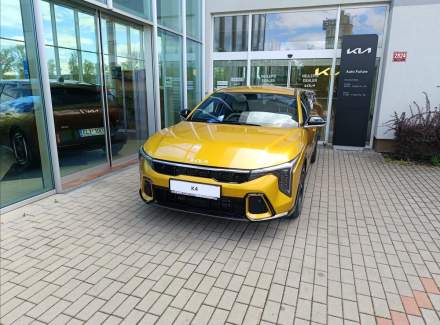 Kia - K4
