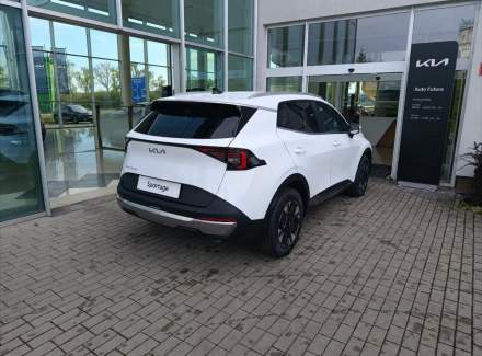 Kia - Avella