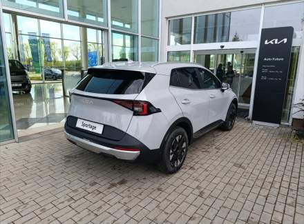 Kia - Avella