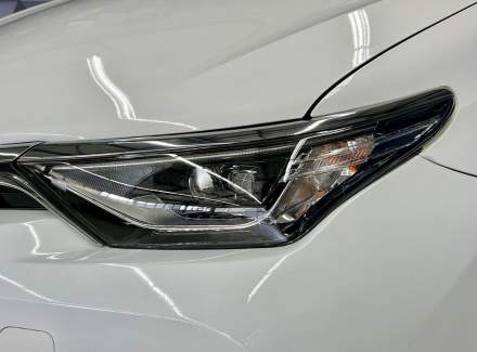 Toyota - Auris