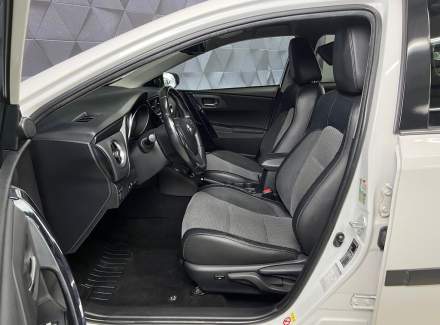 Toyota - Auris