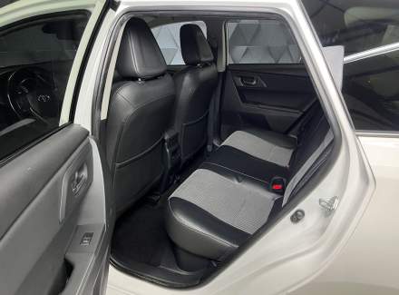 Toyota - Auris