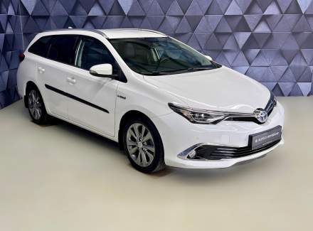 Toyota - Auris