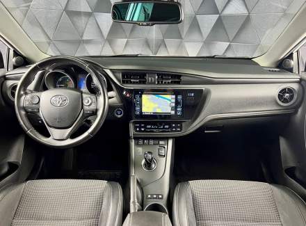 Toyota - Auris
