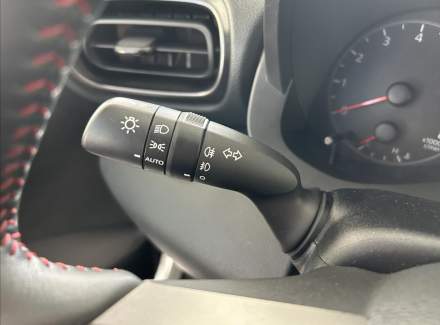 Toyota - Yaris