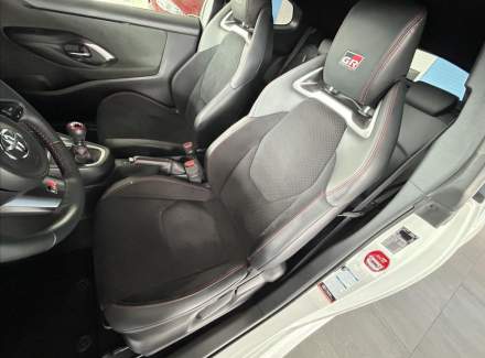 Toyota - Yaris