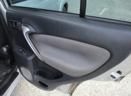 Toyota - RAV 4