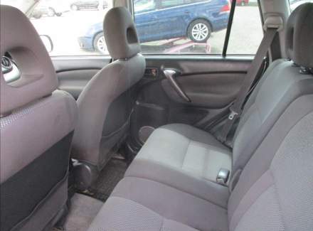 Toyota - RAV 4