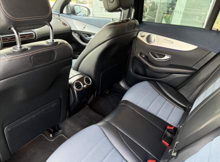 Mercedes-Benz - EQC