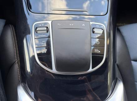 Mercedes-Benz - EQC