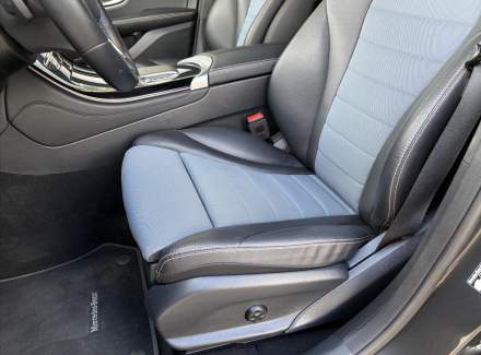 Mercedes-Benz - EQC