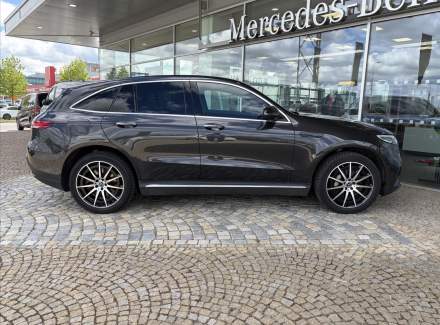 Mercedes-Benz - EQC