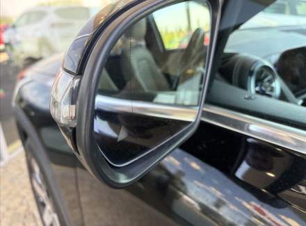 Mercedes-Benz - GLB
