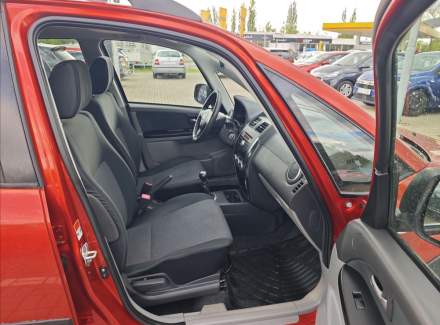 Suzuki - SX4