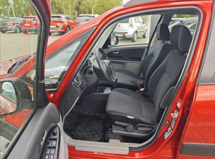 Suzuki - SX4