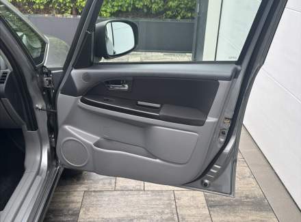 Suzuki - SX4