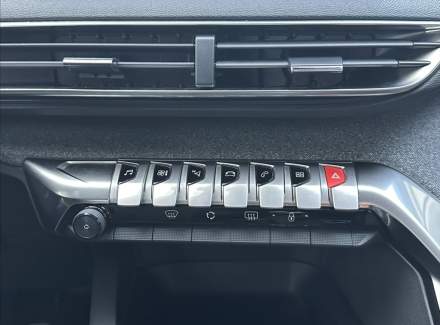 Peugeot - 3008