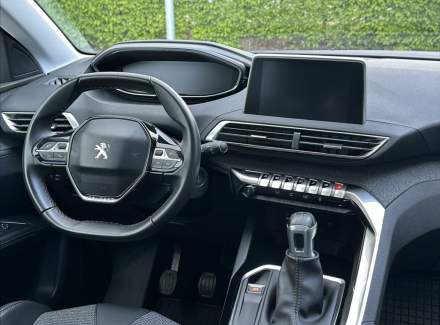 Peugeot - 3008