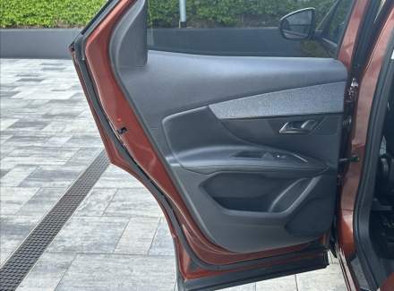 Peugeot - 3008
