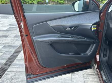 Peugeot - 3008