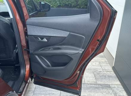 Peugeot - 3008