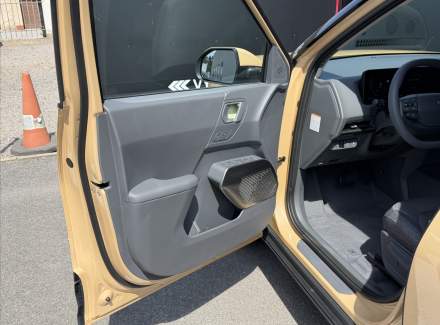 Kia - EV2