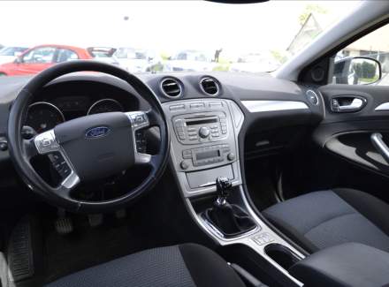 Ford - Mondeo