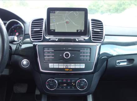 Mercedes-Benz - GLE