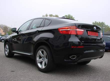 BMW - X6