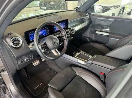 Mercedes-Benz - EQB