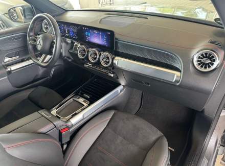 Mercedes-Benz - EQB