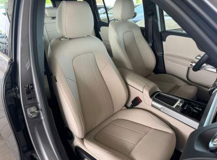 Mercedes-Benz - EQB